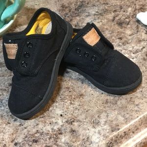 Black Toddler size 8 toms